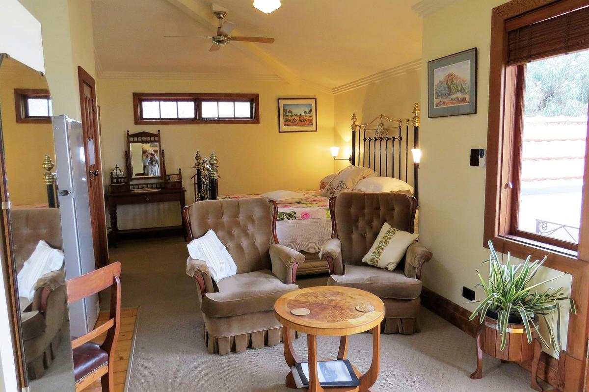King bed Heritage View