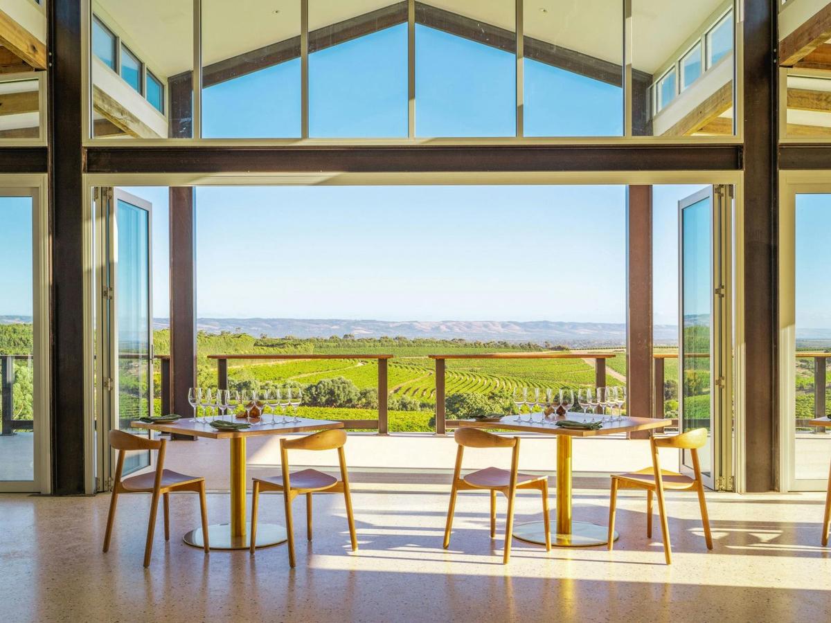 eBike Experience - McLaren Vale Visitor Centre to Dandelion Wonder Room