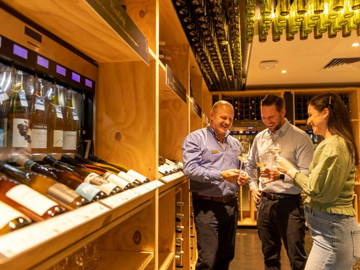 Hosted Tour + Australia in a Glass Tasting