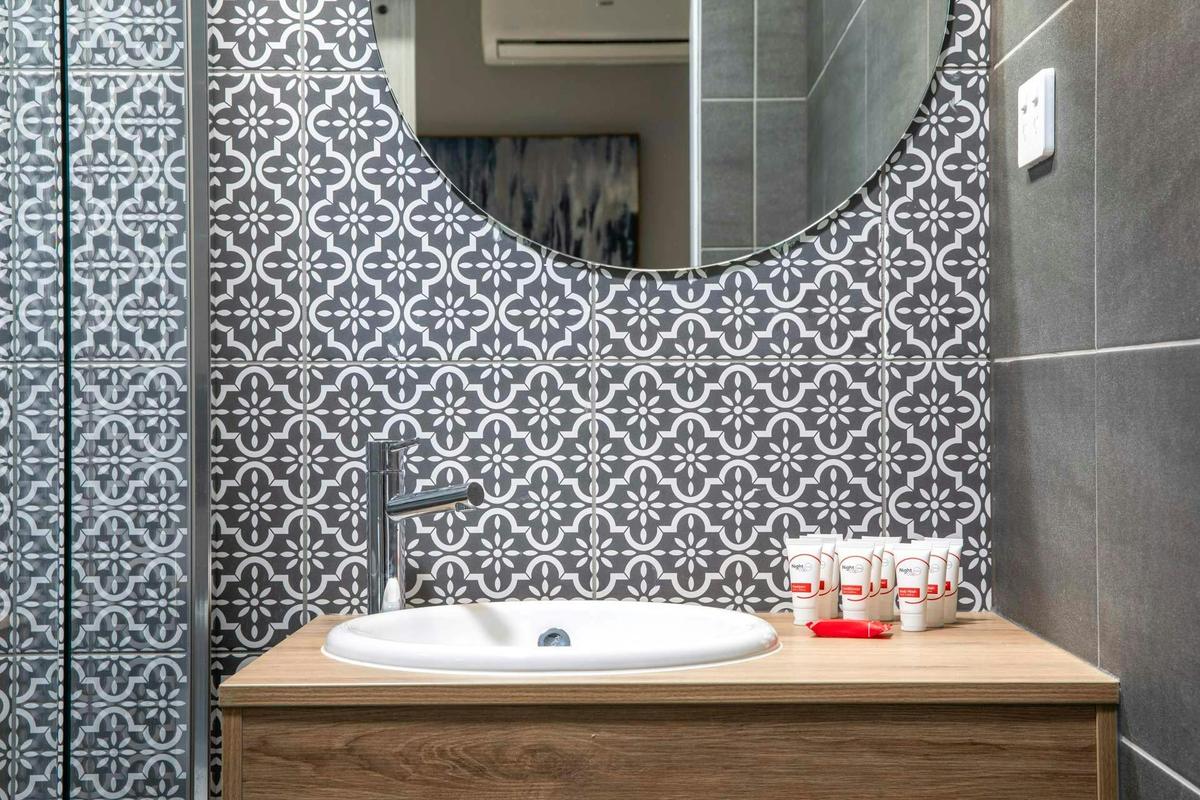 Studio bathroom