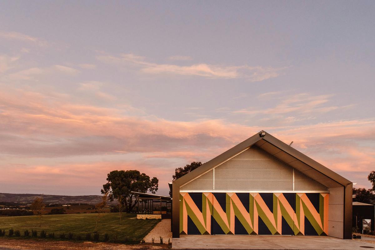 Never Never I McLaren Vale