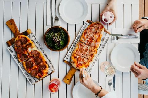 Guided Gin Tasting & Casual Pinsa Lunch