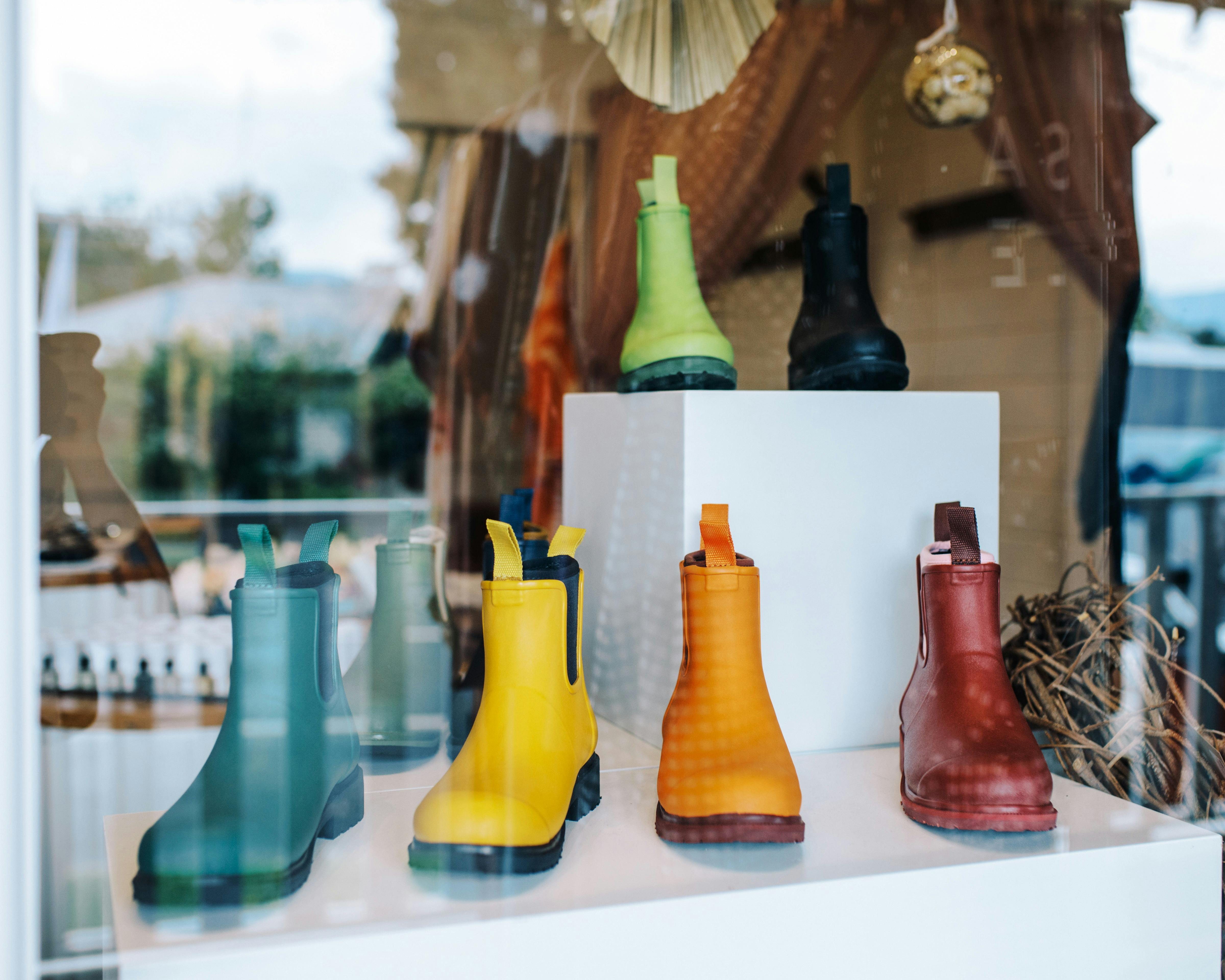 Some leading Australian brands like Merry People and Elk.