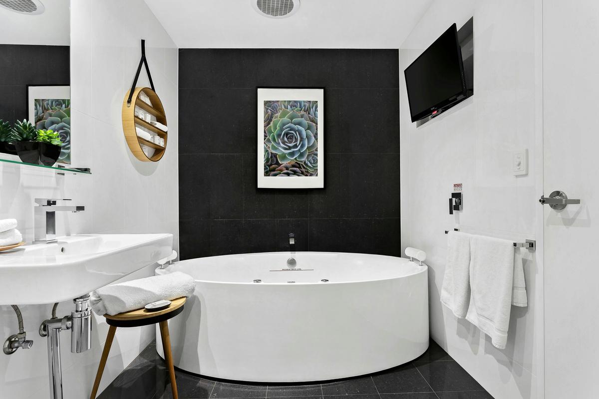 Spa Studio Bathroom