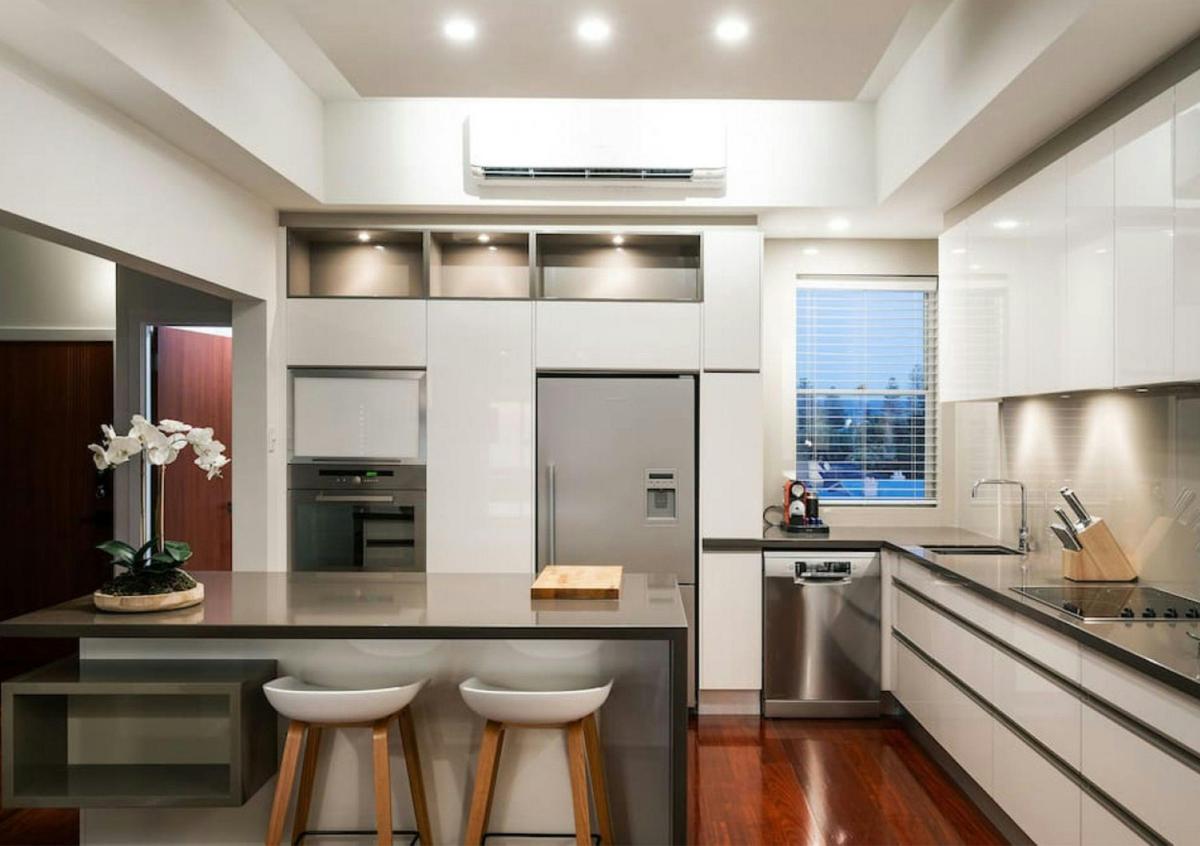 Equipped Kitchen
