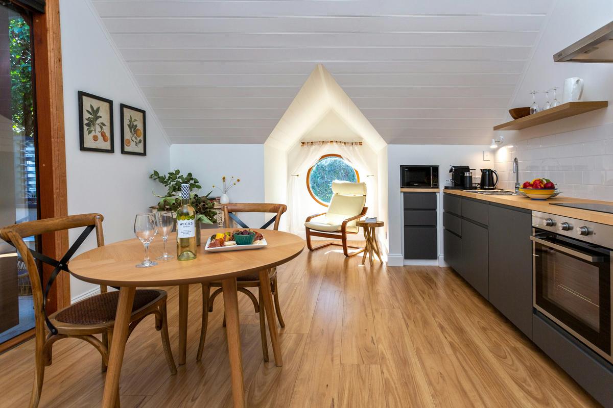 Oakwood Retreat kitchen