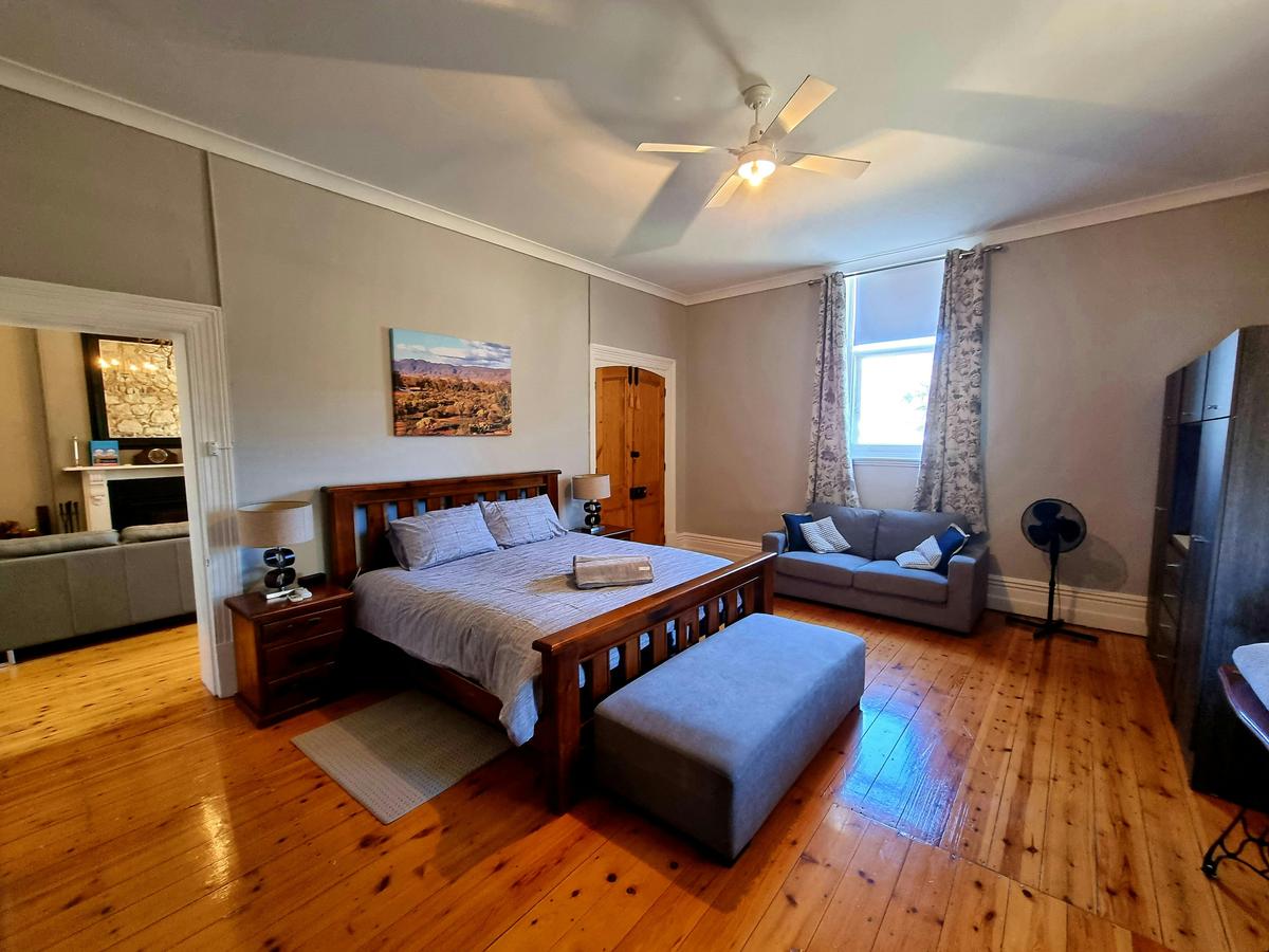 Main bedroom