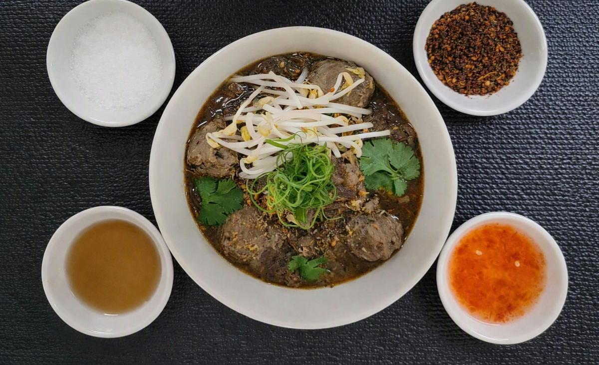 Thai dish boat noodles