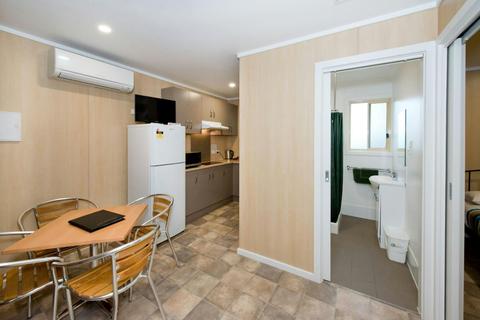 En-suite Cabin