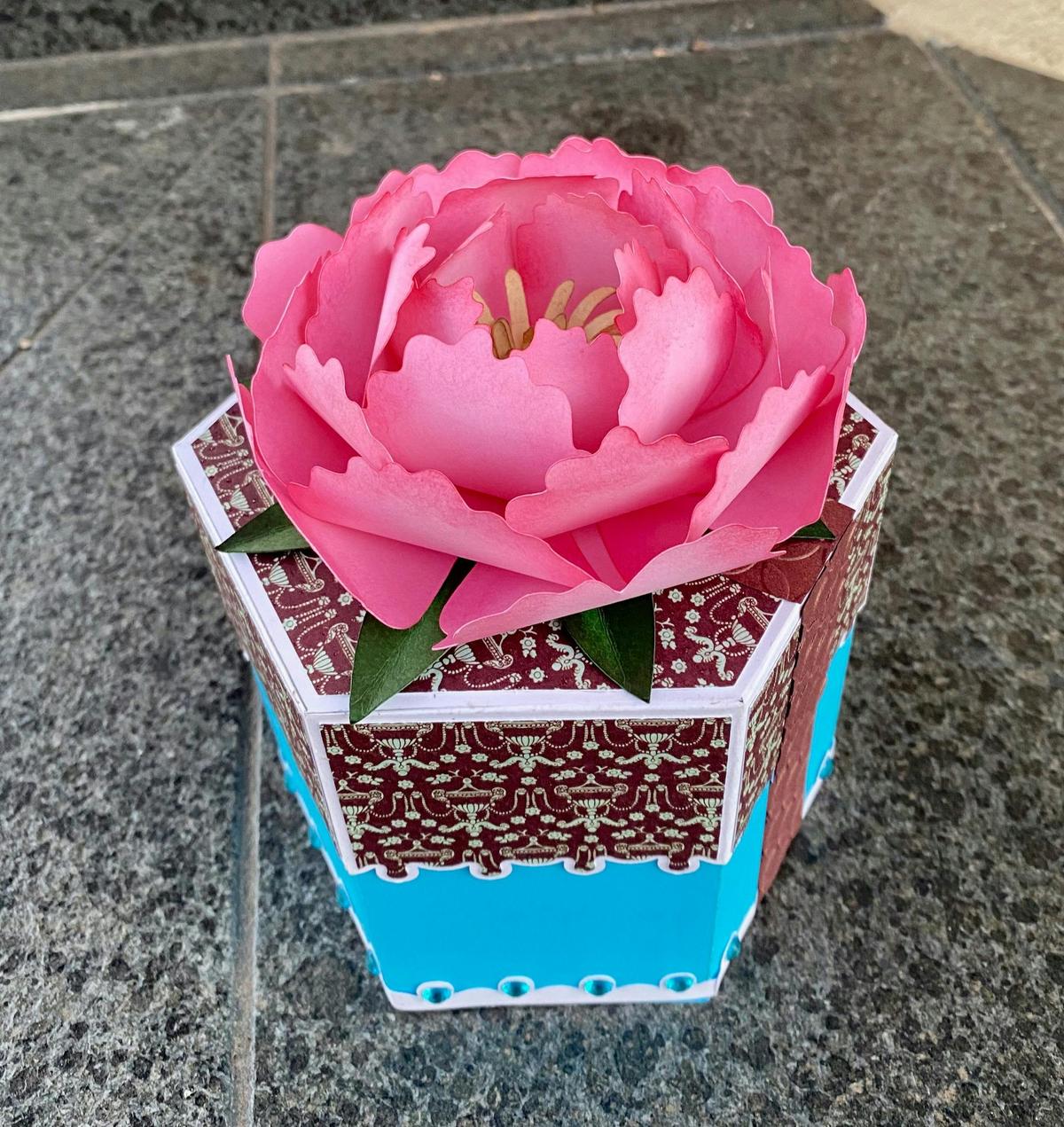 3D Paper Sculpture Class - Peony Gift Box