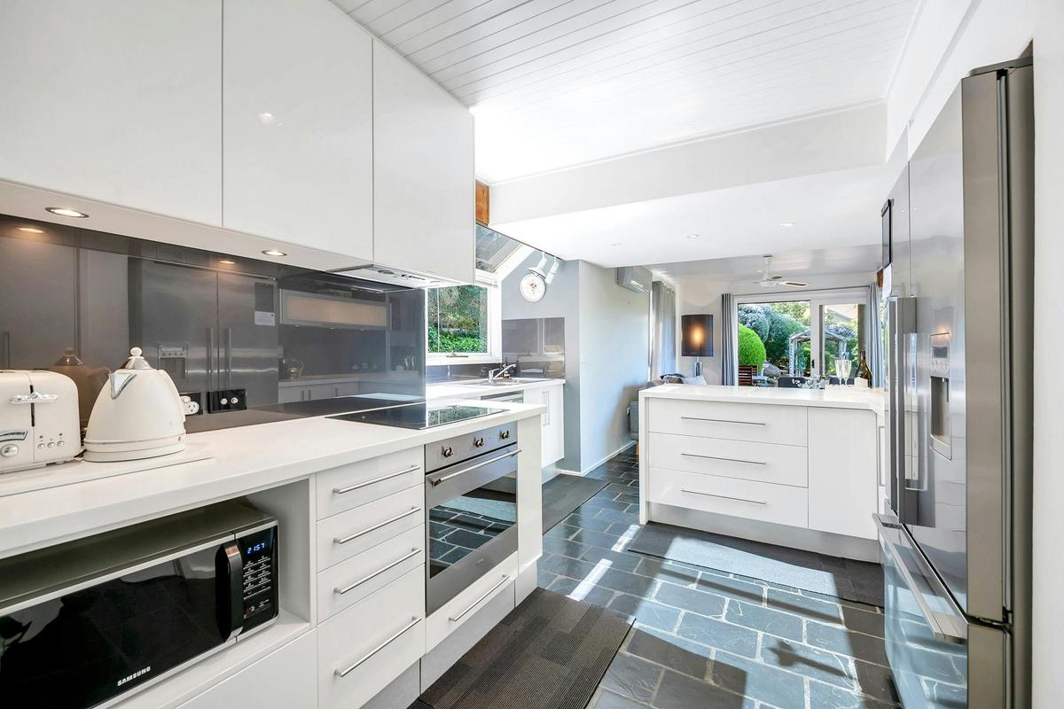 Parvatii Adelaide hills