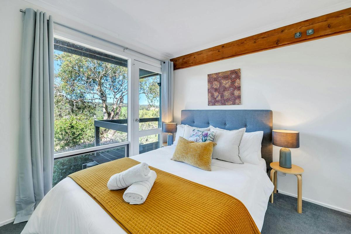 Parvatii Adelaide Hills is a charming home nestled in the serene landscapes of Adelaide, South Austr