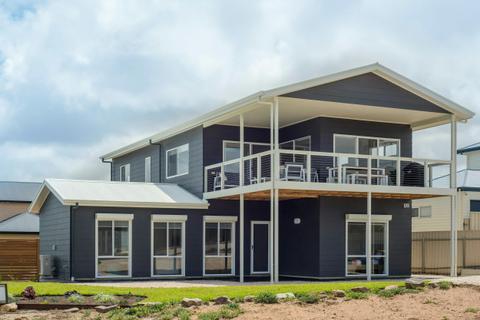 Onshore Retreat