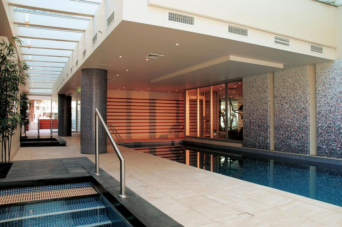 Oaks Liberty Towers - Pool