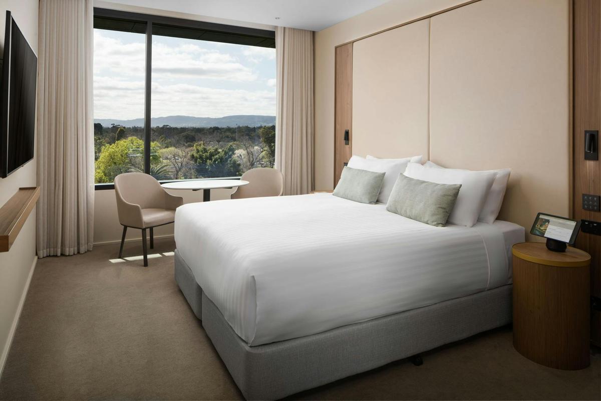 Parkland King Room