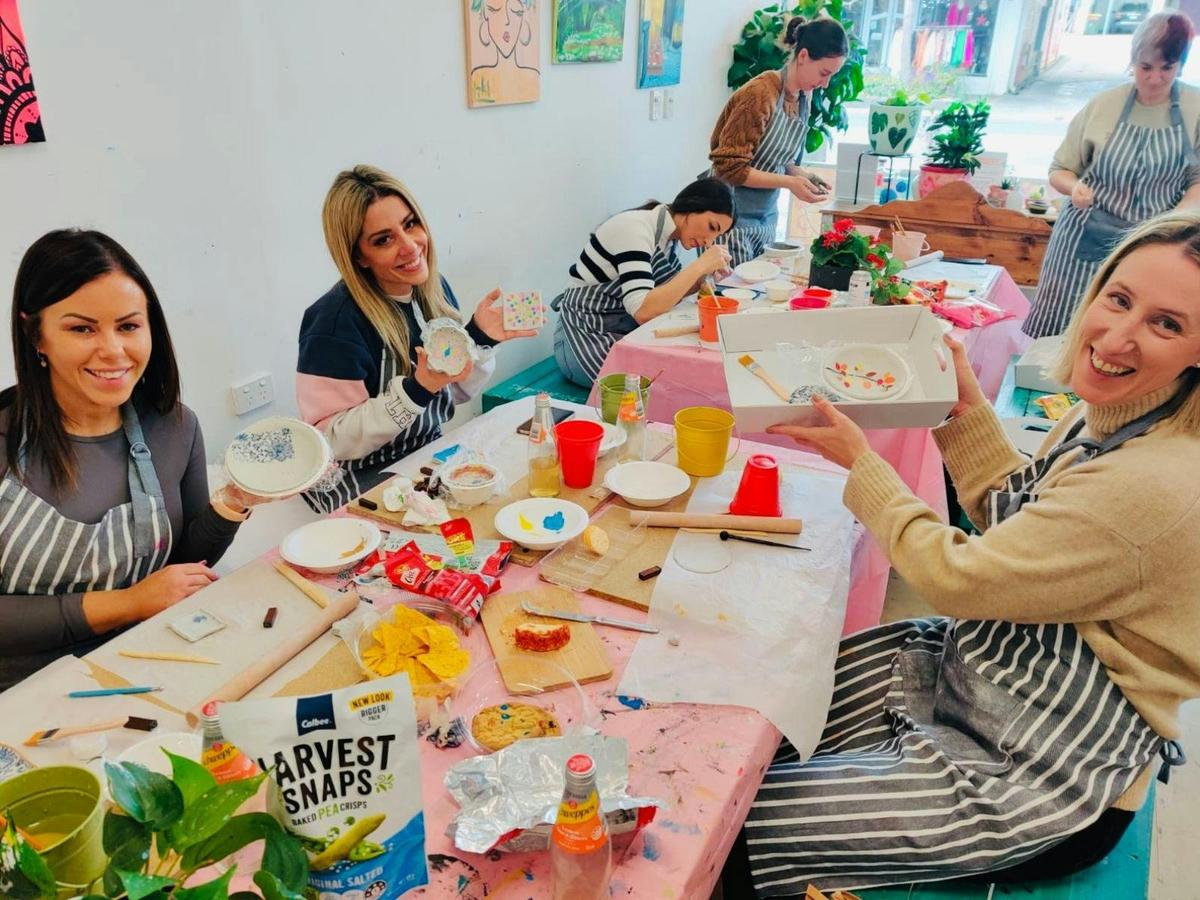 Paintelaide's Clay and Sip