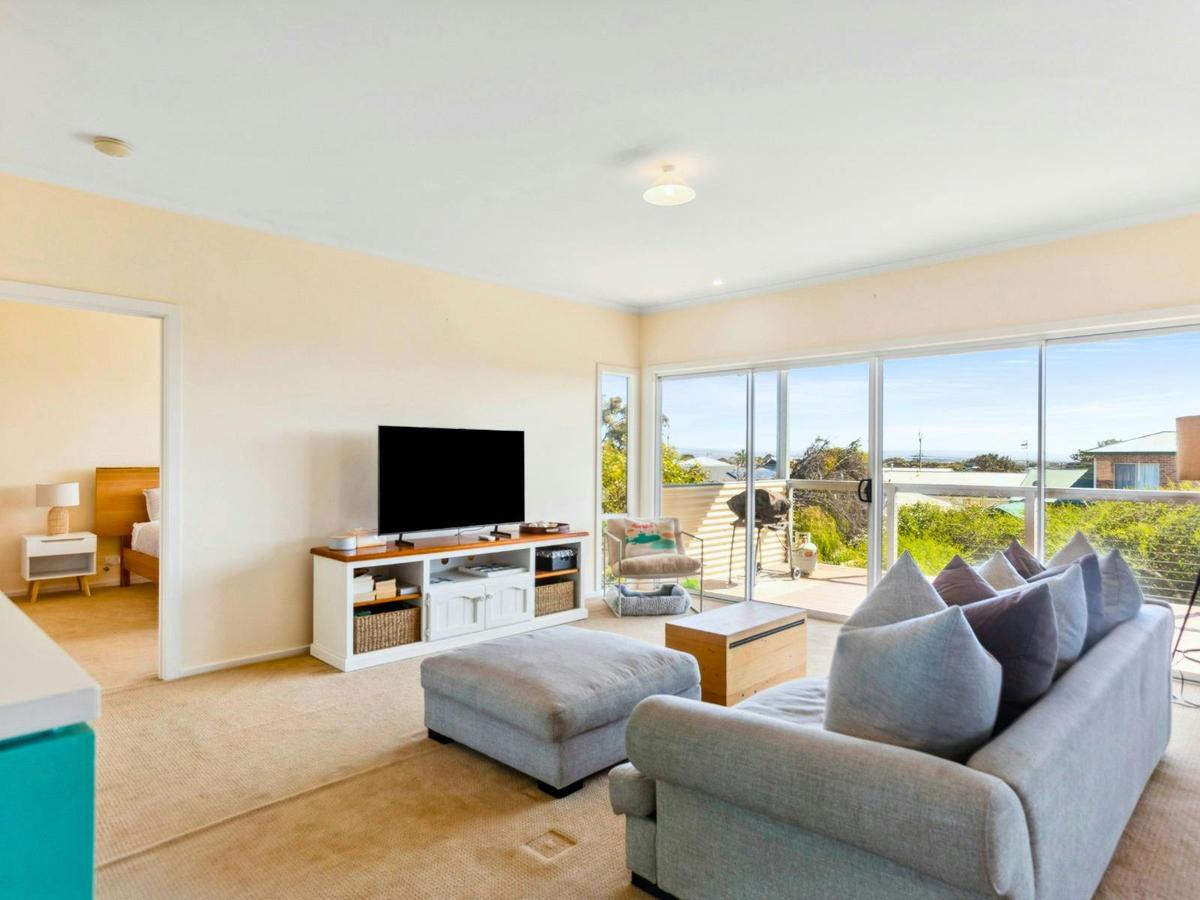 Peaceful Beachside Getaway with Two Living Areas Sleeps Nine