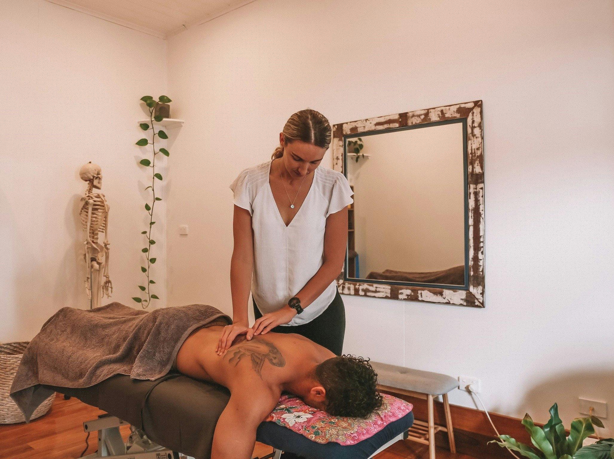 massage in the Hub Gladstone_Macleay Valley Coast