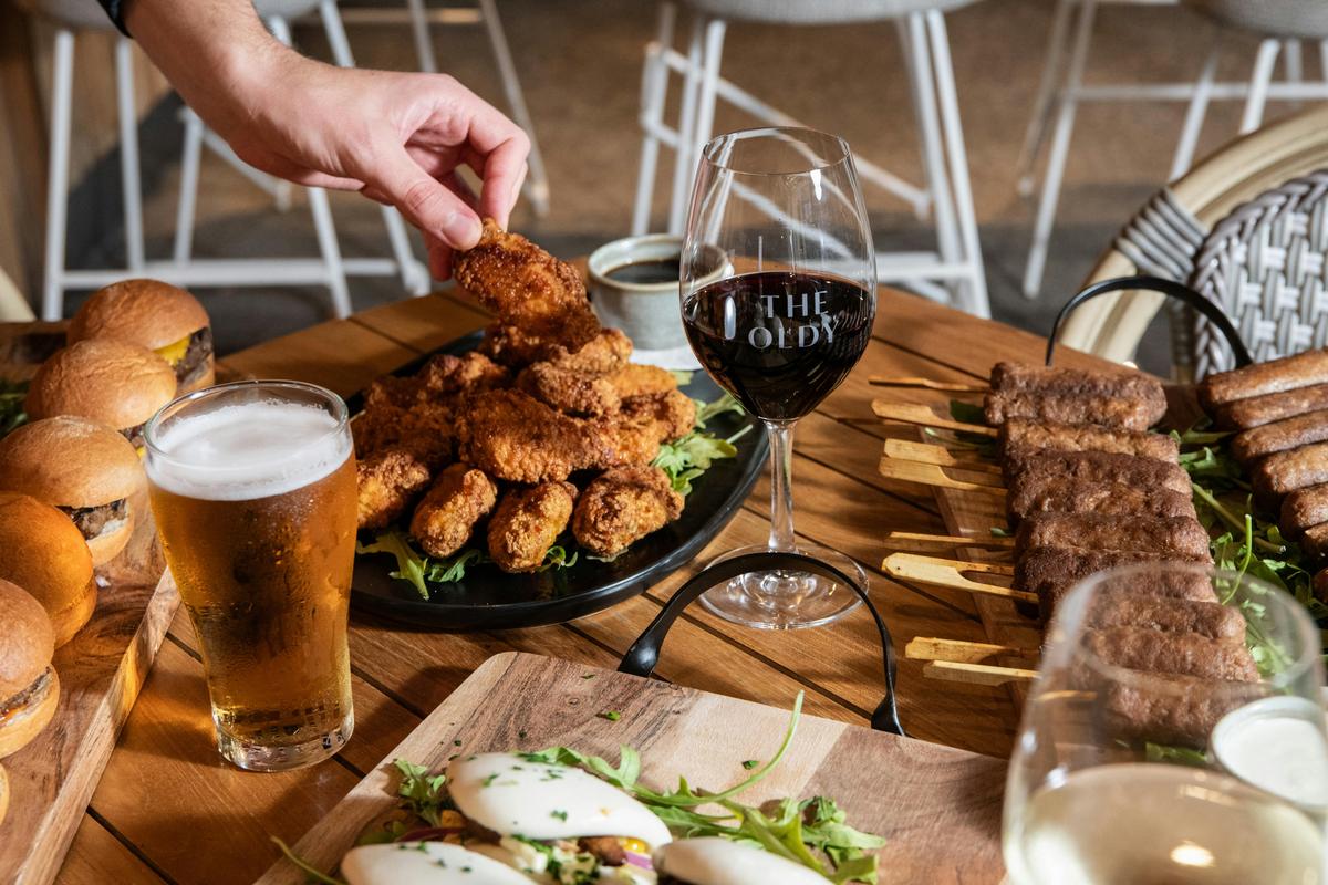 Delightful bites and beverages at the Old Noarlunga Hotel.