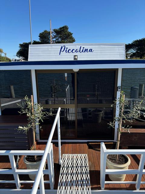 Piccolina Floating Accommodation