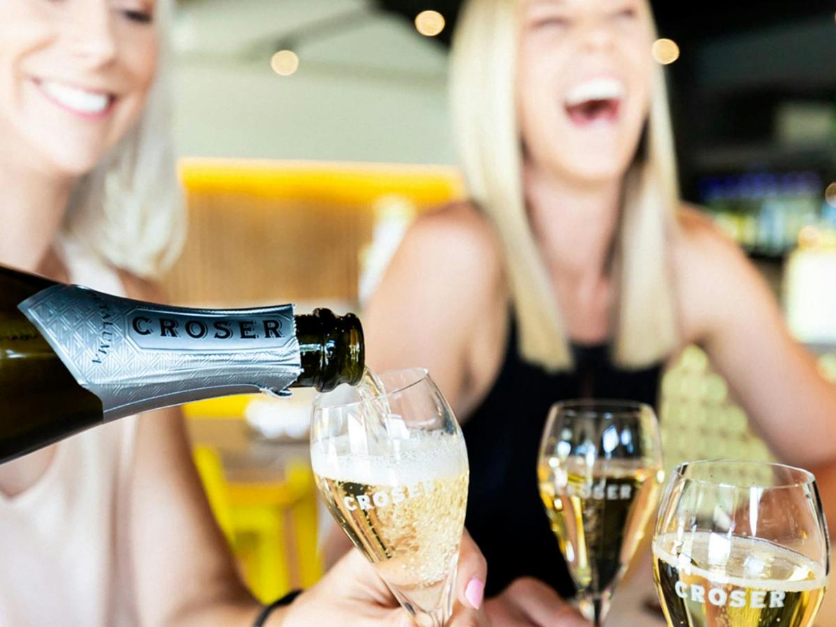 Effervescence - A Sparkling Experience