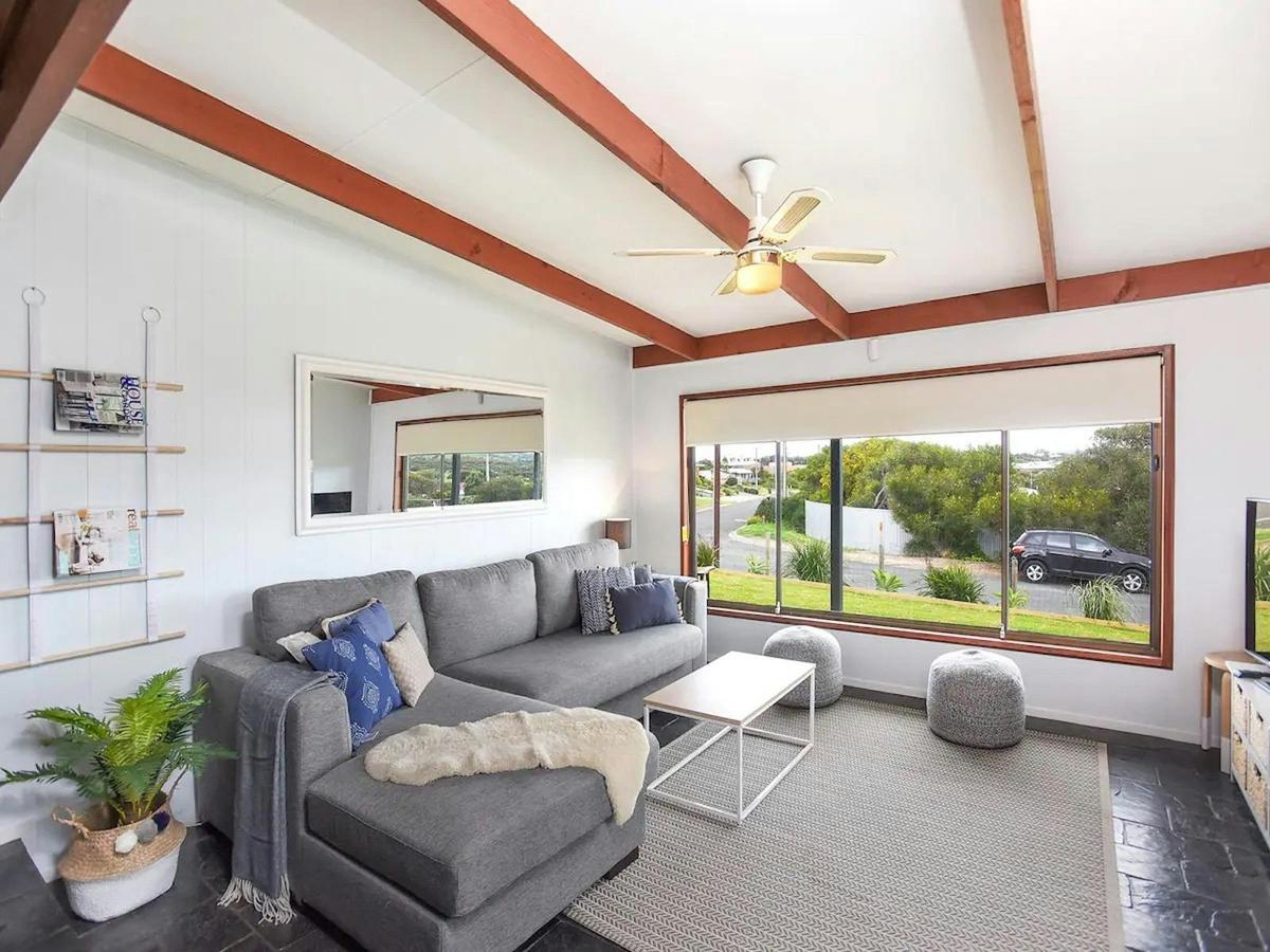 Lounge room