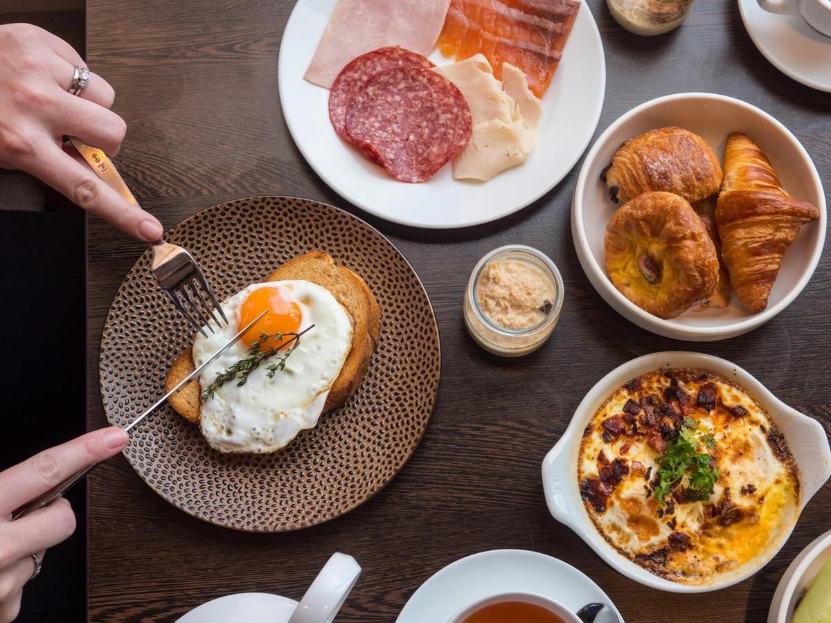 Buffet Breakfast