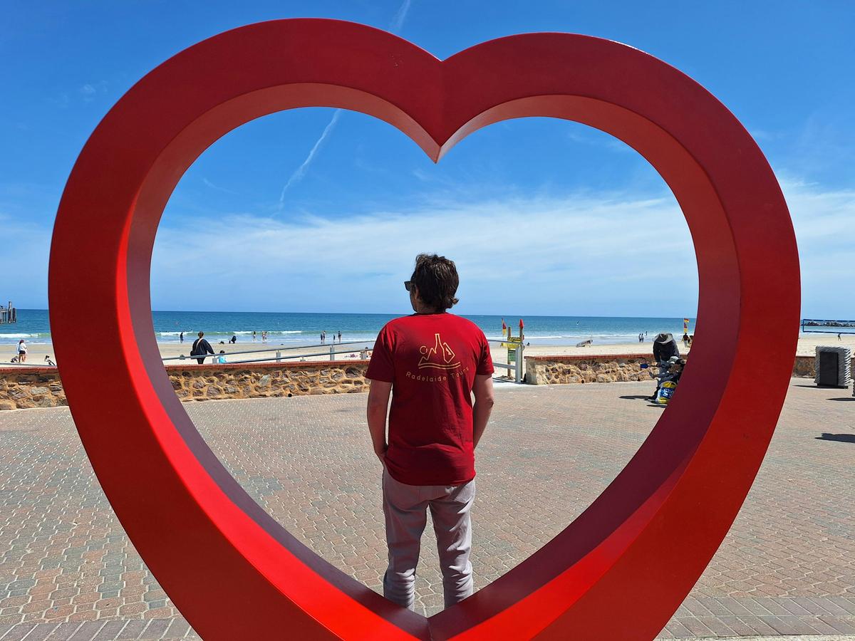 Discover Glenelg Walking Tour