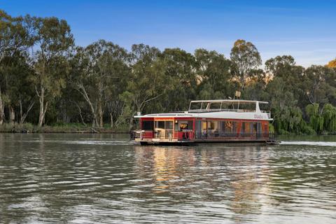 River Murray Houseboats