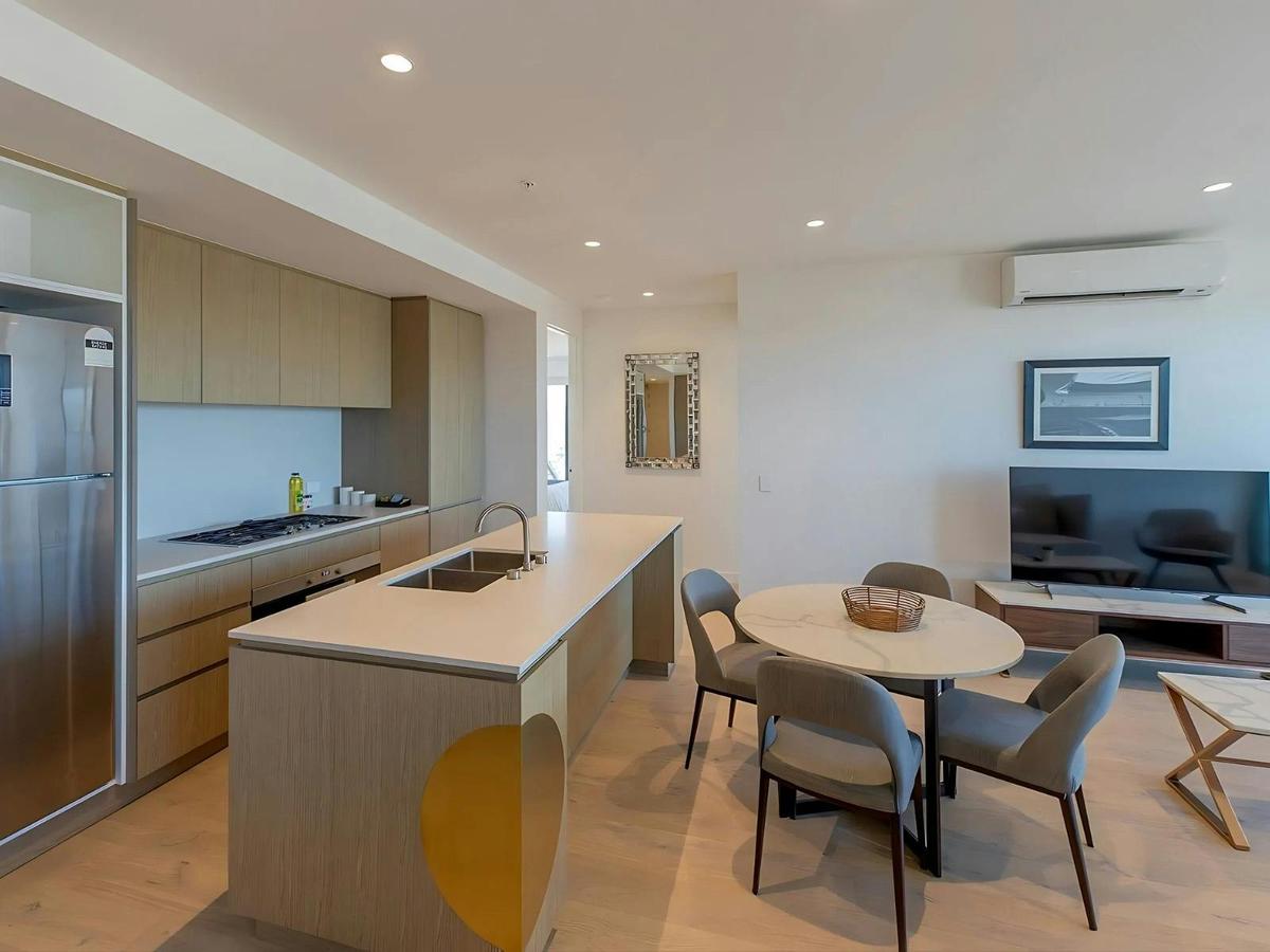 3 bedroom living area