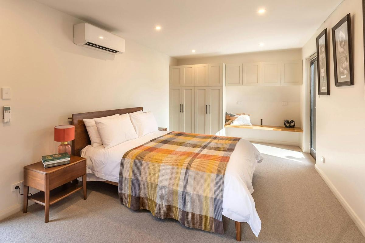Bedroom with queen bed