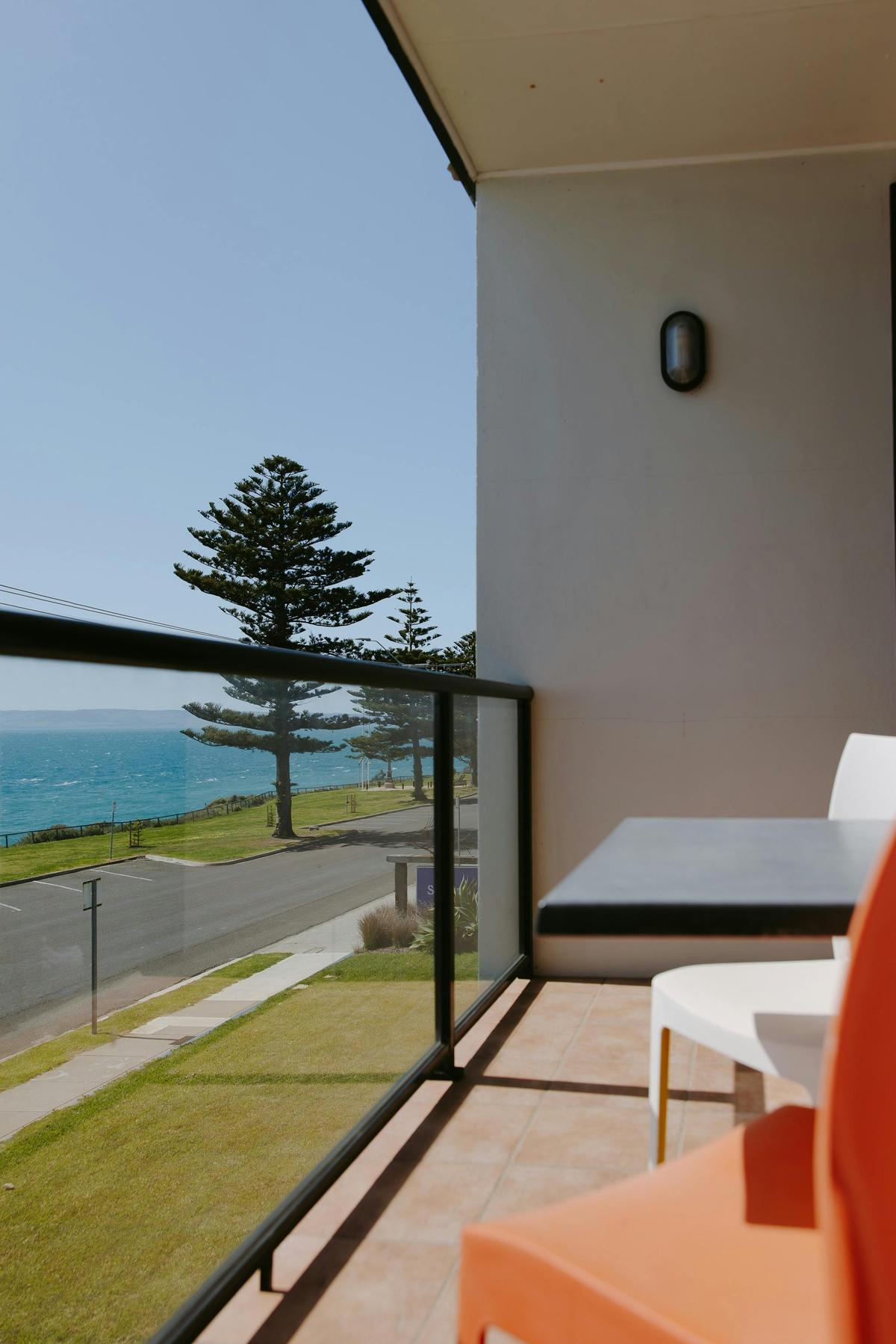Seafront Rooms - Balcony Views