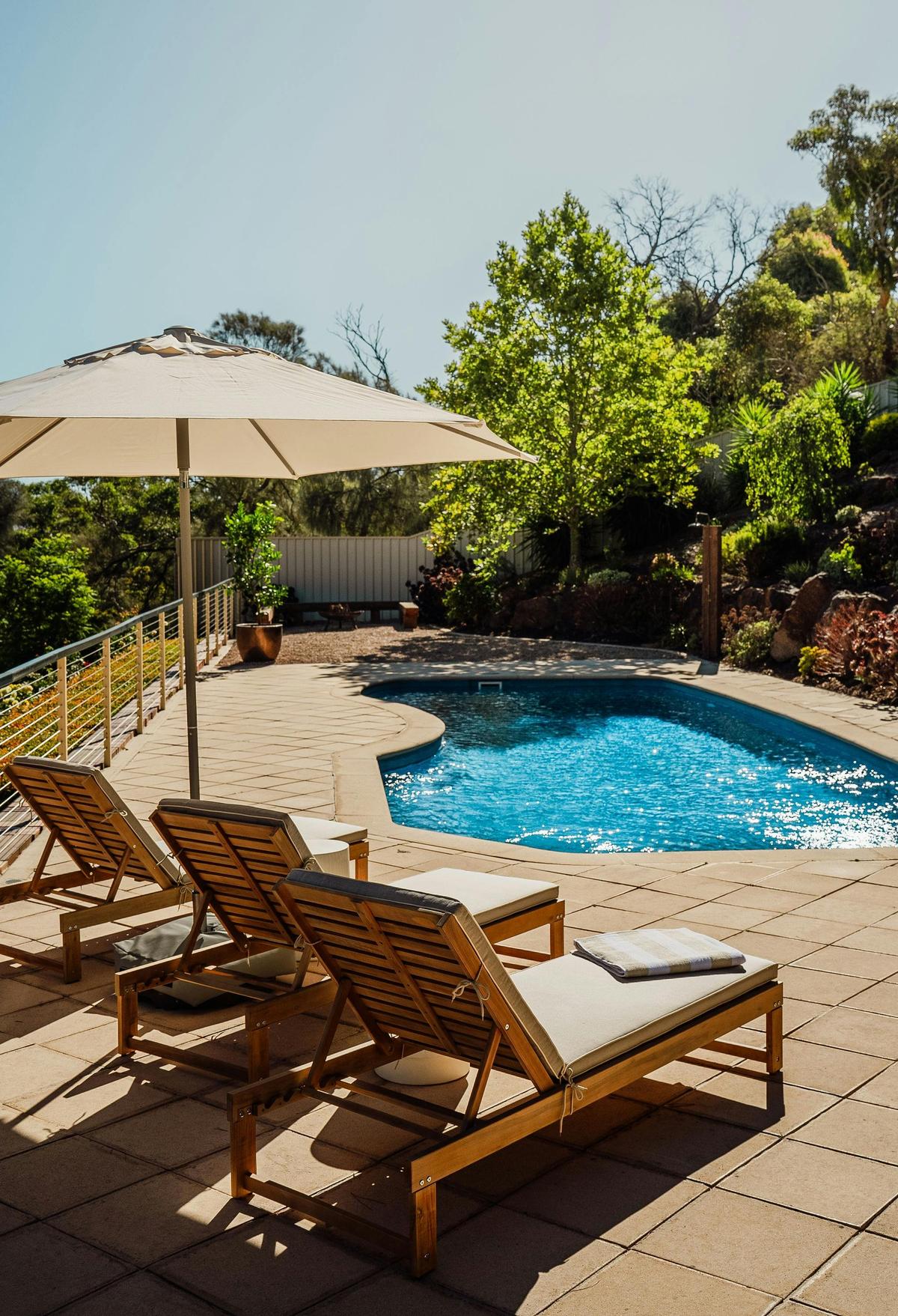 Pool & Fire Pit