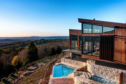 Sequoia Lodge - Exclusive Adults Luxury Retreat