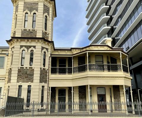 Seafield Tower Glenelg Apartments