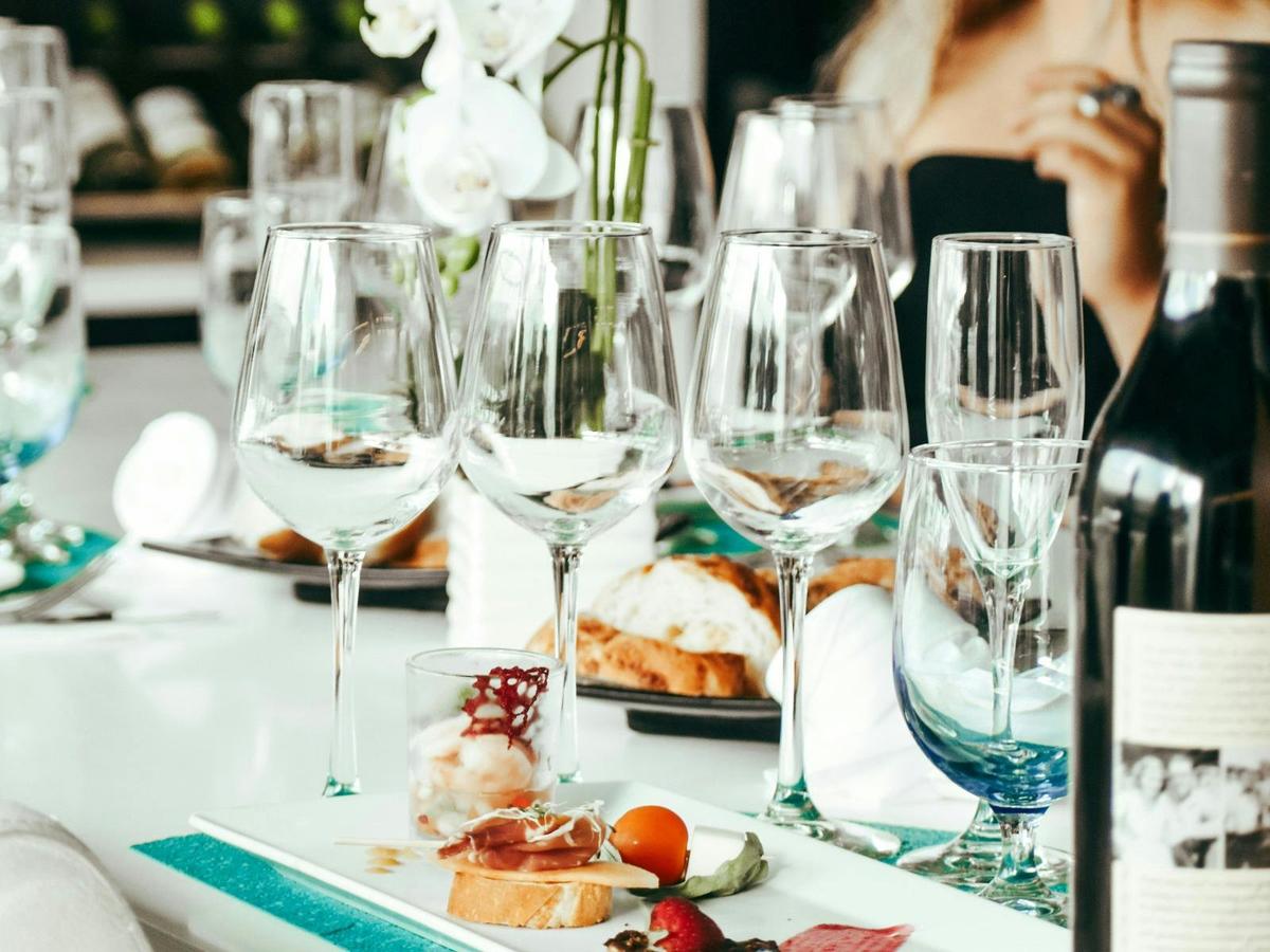 Adelaide Self-Guided Walking Tour & Wine Tasting