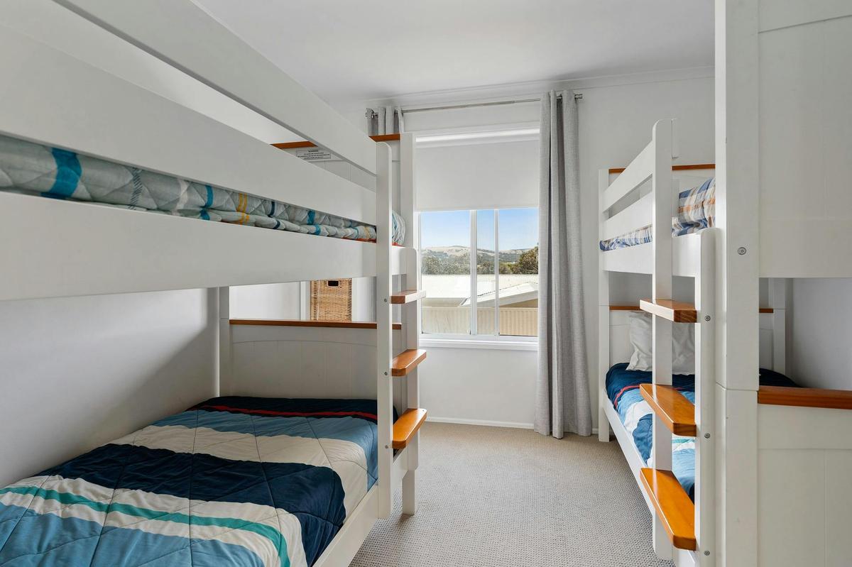 Bedroom  3 - 2 x Single Bunks
