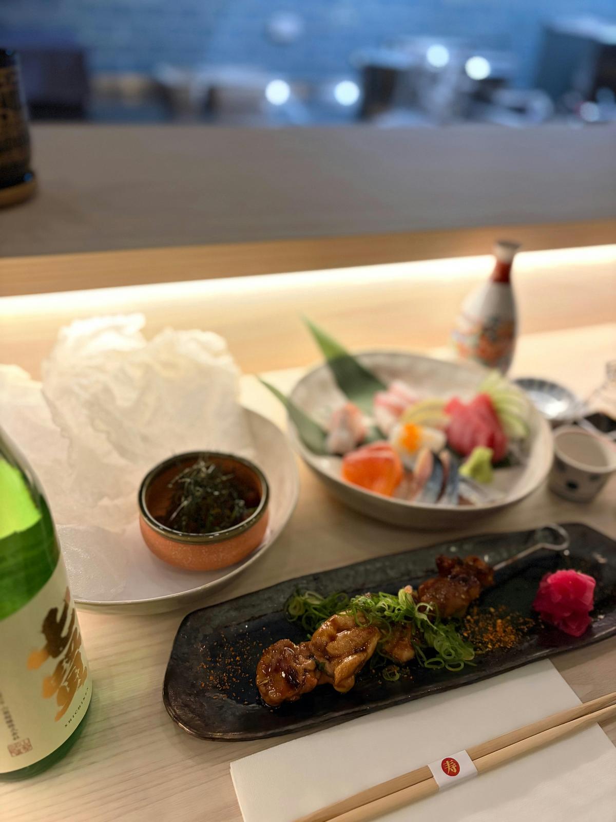 Sashimi and skewered chicken