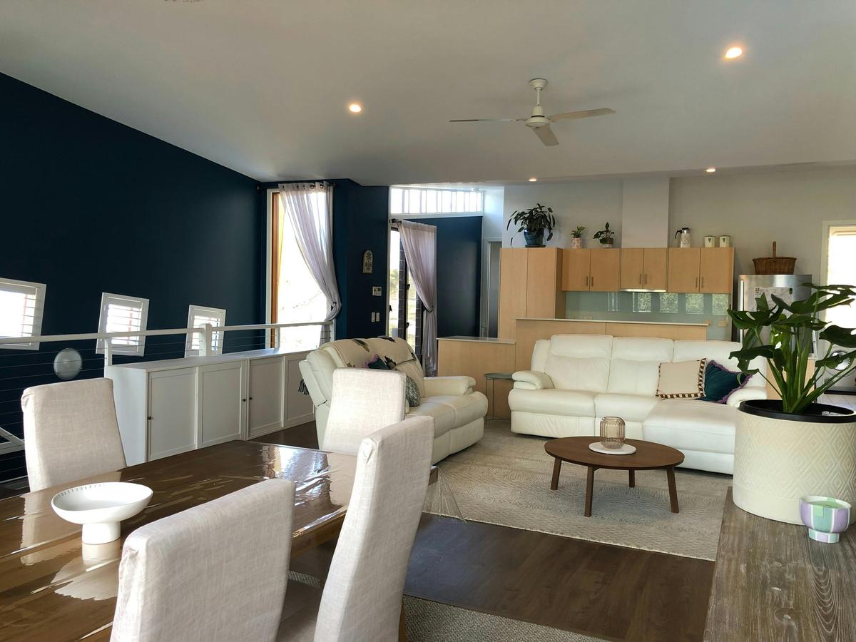 Living room/kitchen