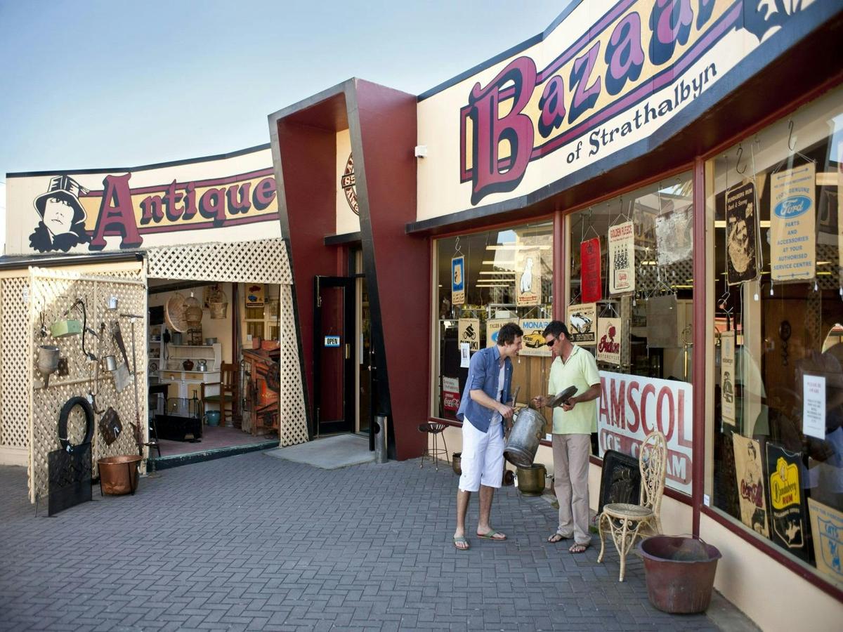 Antiques Strathalbyn