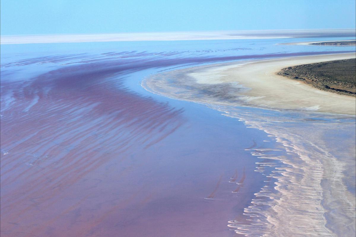 Lake Eyre Tour and Flight Three Day Four Wheel Drive tour.