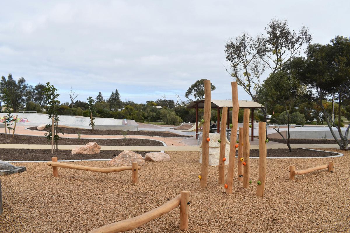 Streaky Bay Youth Precinct - Playground