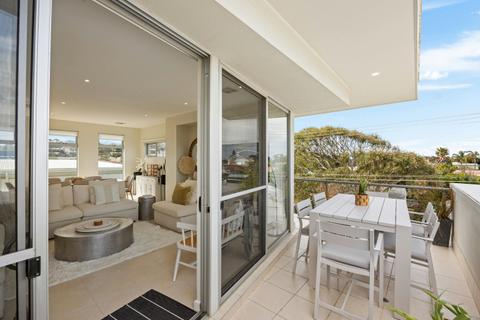 Summer Salt: Stylish Beachside Escape for Families