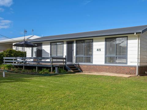 Shaka – Seaside Retreat with Relaxing Vibes and Beach Access