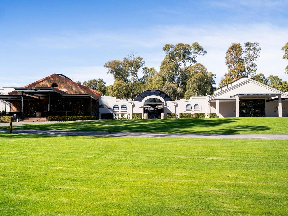 Serafino grounds
