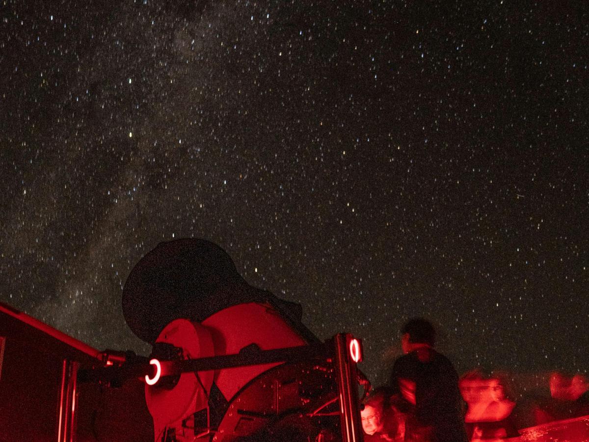 Guests experiencing a VIP stargazing session under the stars at Swan Reach Observatory.