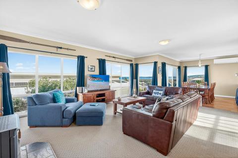 Shack at Goolwa Beach - Ocean views and walk to Beach