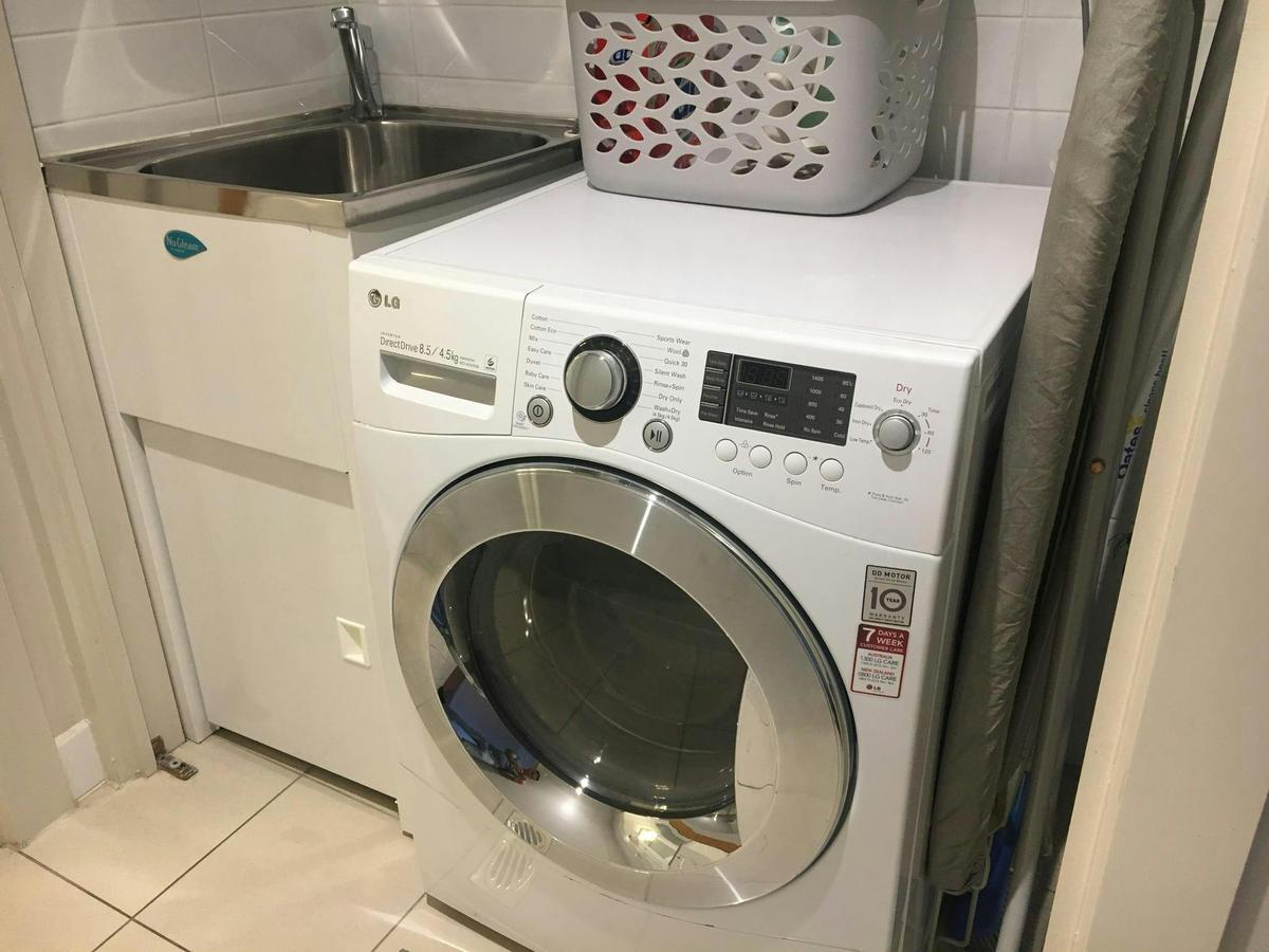 Deluxe 2 Bedroom Apartment