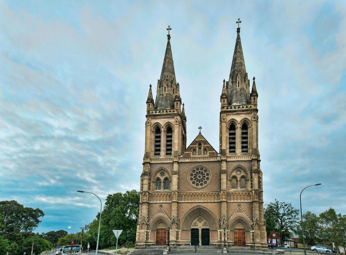 St Peter's Cathedral - Exterior