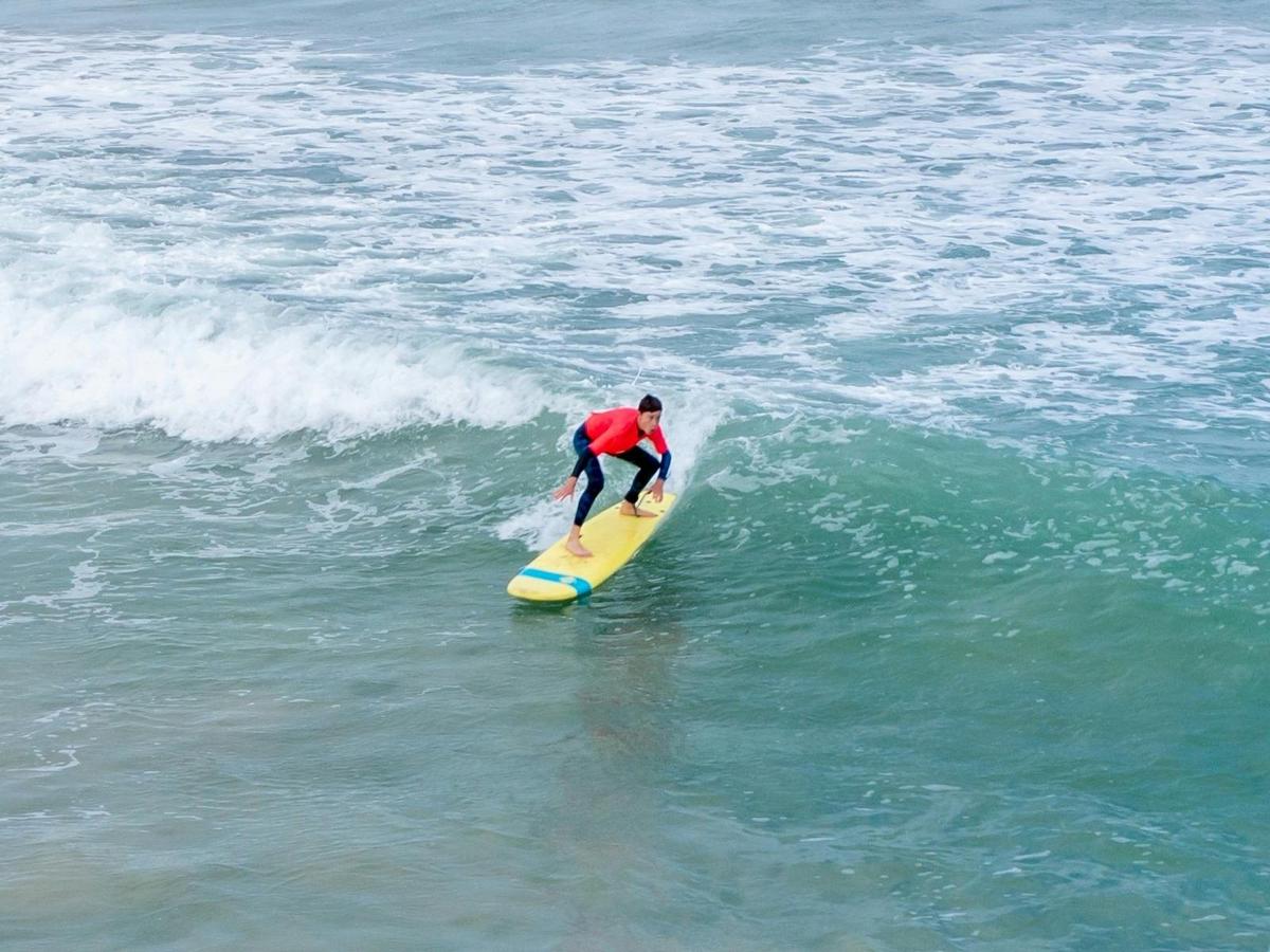 Surfing at Middleton Beach